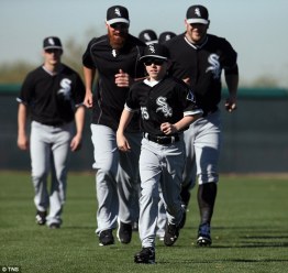 3243F32500000578-3494378-image-a-3_1458166699119