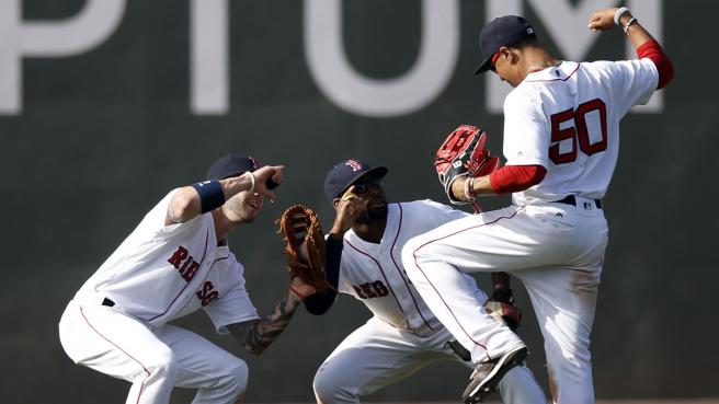 red_sox_betts_bradley_swihart_052216