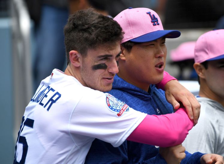 Cincinnati Reds v Los Angeles Dodgers