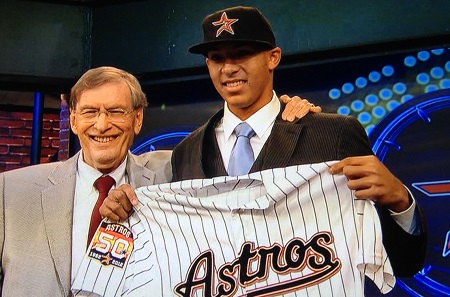 carlos-correa-draft-day
