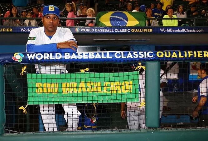 Barry-Larkin_15735244